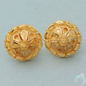 22 Karat Hallmark Higher Gold 1.3 Cm Stud Earring For mother Birthday Gift