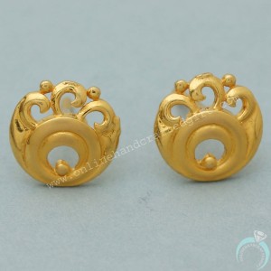22 Karat Seal Eye-Catching Gold 1.1 Cm Stud Earring For Daughter Gift